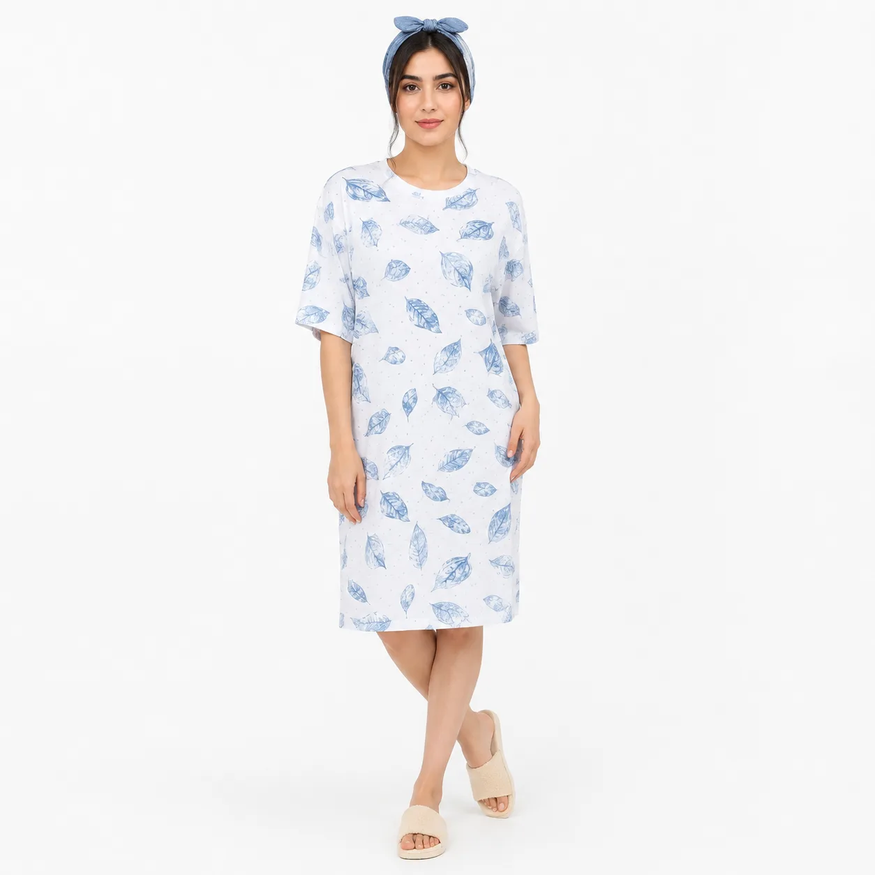 WD0062 تیشرت زنانه لانگ قواره دار سفید وارداتی گل آبی - Image 1